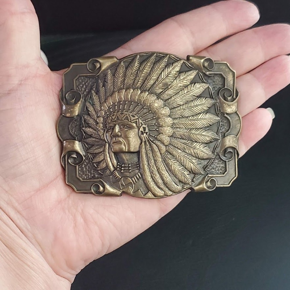Award Design Medals Solid Brass Native American Chief in Headdress Belt Buckle